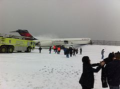 Vuelo 1086 de Delta Air Lines desde Atlanta a Nueva York LaGuardia el 05 de marzo de 2015.jpg