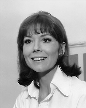 Diana Rigg: Biografie, Filmografie selectivă, Note