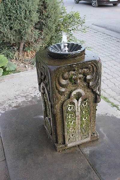 File:Drinking fountains in Sisian (30).jpg