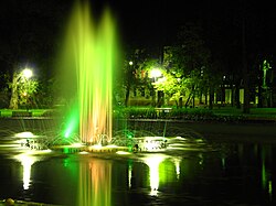 Strūklaka Dubrovina parkā