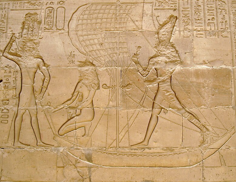 File:Edfu Tempelrelief 02.JPG