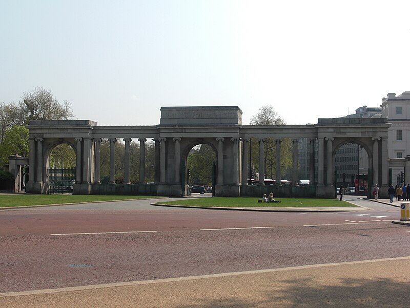 File:Entrée Hyde Park.JPG