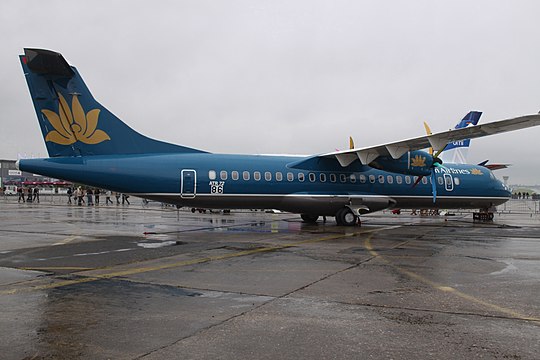 ATR 72-500 (*)