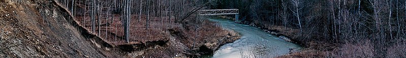 File:Finch Meandor with Rouge River (Wikivoyage banner).jpg