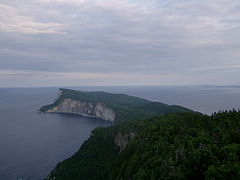 La península hacia el cabo Gaspe, desde Mont Saint-Alban