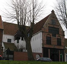 Die Alte Münze mit dem Museum für Friedrichstädter Geschichte, im linken Gebäudeteil befindet sich die Mennonitenkirche.