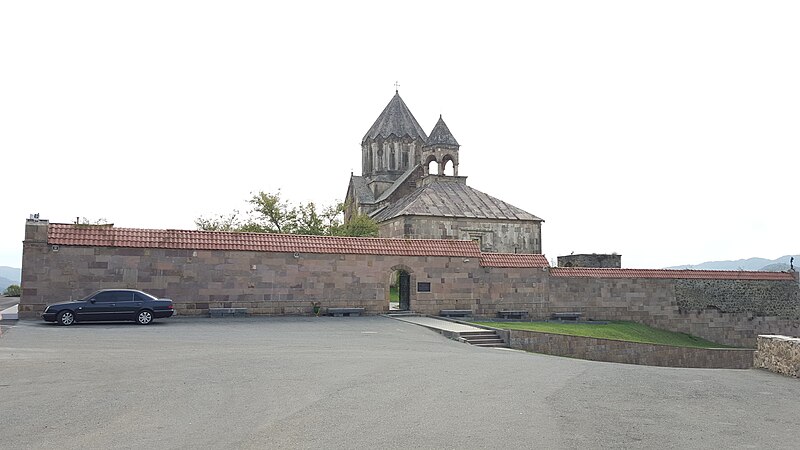 File:Gandzasar monastery 2015-5.jpg