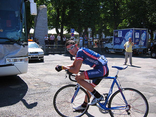 Hincapie at Saint-Flour during the 2004 Tour de France.