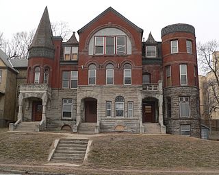 <span class="mw-page-title-main">Georgia Row House</span> Historic house in Nebraska, United States