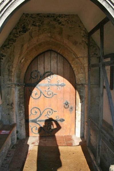 File:Ghost in the doorway - geograph.org.uk - 1057050.jpg