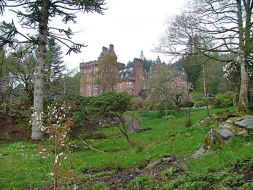 Glenborrodale Castle - geograph.org.uk - 410895.jpg