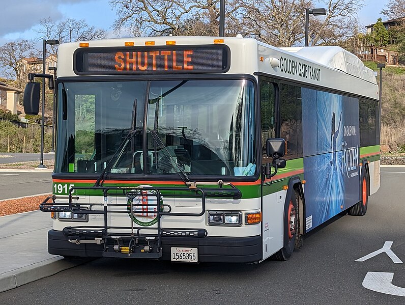 File:Golden Gate Transit Train Replacement Shuttle.jpg