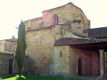 Gradefes - Monasterio de Santa Maria la Real 03.jpg