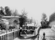 Grahamona in the Willamette Falls Locks, sometime between 1912 and 1918. Grahamona in Willamette Falls Locks, circa 1915.png