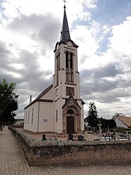 Vue d'ensemble à partir de la rue de l'église