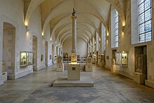 Sala del Museo Saint-Remi, Reims.jpg