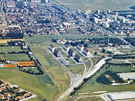 Hasenbergl mit Panzerwiese (cropped)