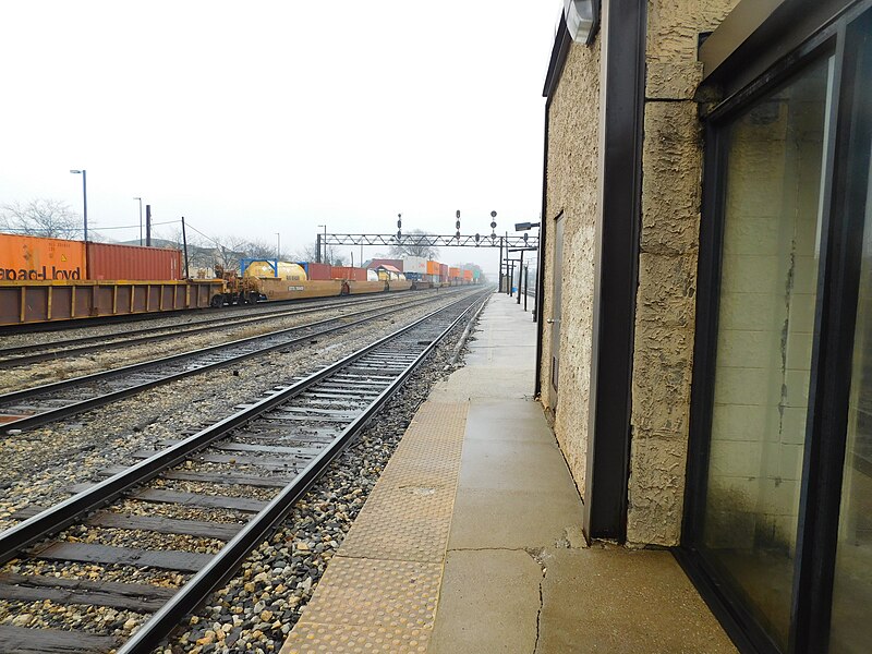 File:Homewood Station (33630623681).jpg