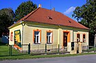 Čeština: Bývalá škola, nyní penzion v Hrutkově, části obce Hospříz English: Former school in Hrutkov, part of Hospříz village, Czech Republic