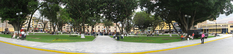 File:Huánuco Plaza.jpg