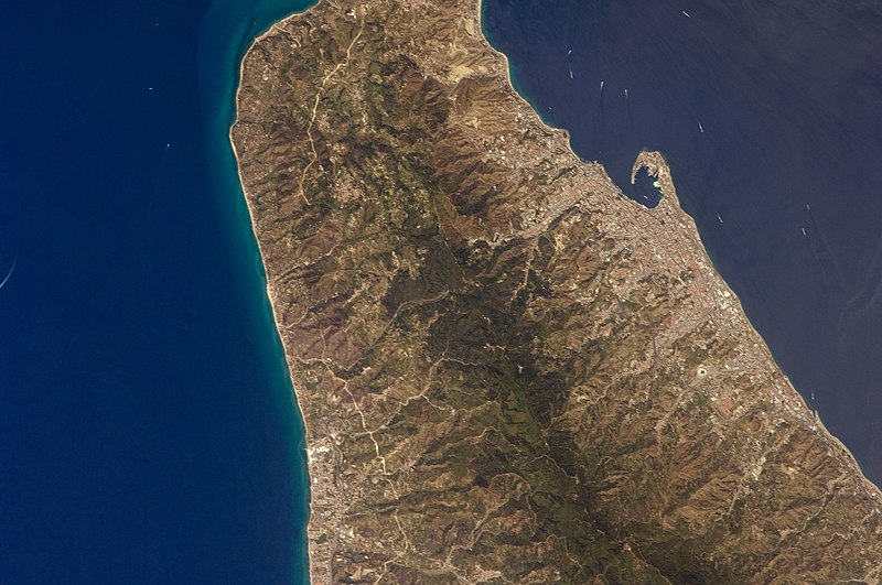 File:ISS017-E-9782 - View of Sicily.jpg