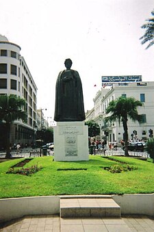 Statue of Ibn Khaldoun in Tunis Ibn Khaldoun.jpg