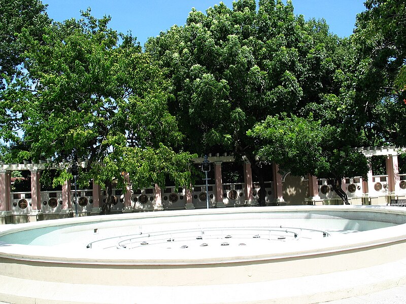 File:Illustrious Ponce Citizens Plaza at the Tricentennial Park in Ponce, PR (IMG 3273).jpg