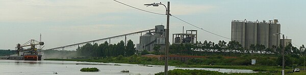 Concrete factories in Villeta.