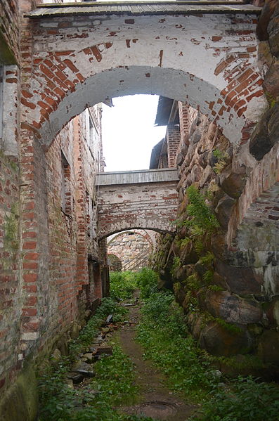 File:Inside Solovetskiy Monastery 46.JPG