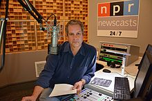 جیمی مک اینتایر ، NPR Newscaster.jpg