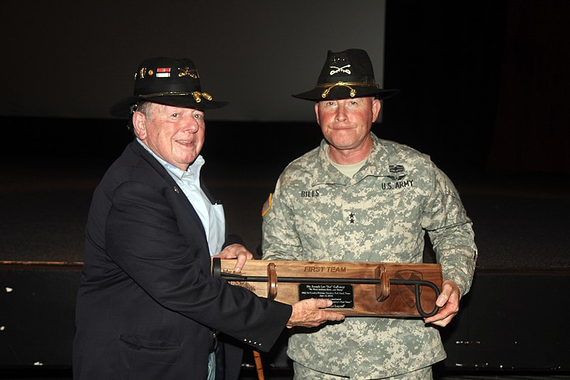 File:Joe Galloway joins First Team Troopers for 'We Were Soldiers' screening 150611-A-WD324-271.jpg