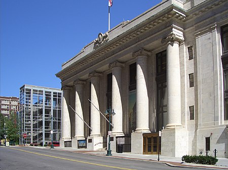 Kansas City Public Library Central Branch.jpg