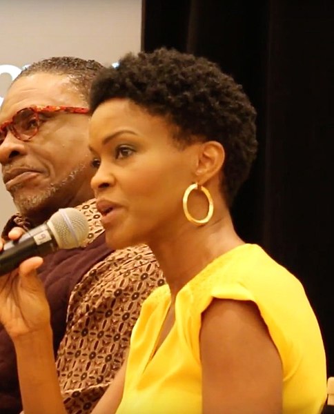 File:Kim Hawthorne 2017.jpg