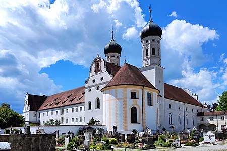 Klosterkirche St. Benedikt Benediktbeuern 01