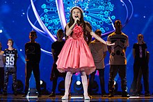 Krisia Todorova dum komenca ago de JESC 2015.jpg