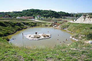 <span class="mw-page-title-main">Lacul Auster</span> Salt lake in Transylvania, Romania