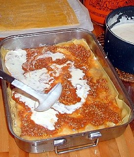 Béchamelsauce [beʃaˈmɛl], 