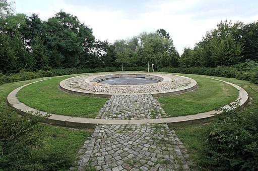 Leipzig - Augustinerstraße - Park an der Etzoldschen Sandgrube - Klangberg - Klanginstallation 01 ies