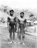 Gambar mini seharga Berkas:Lirong (Klemantan) youths of Tinjar river.jpg