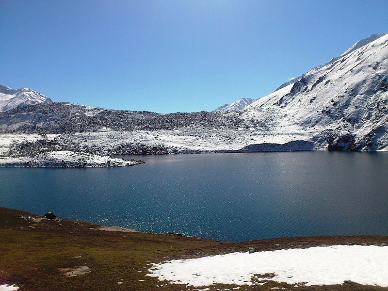 File:Lulusur lake pakistan.jpeg