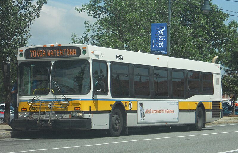 File:MBTA route 70 bus at Arsenal Mall, July 2013.jpg