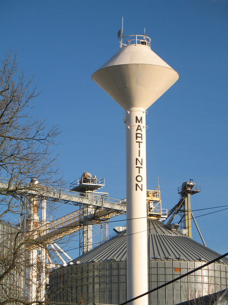 File:Martinton Illinois water tower.png