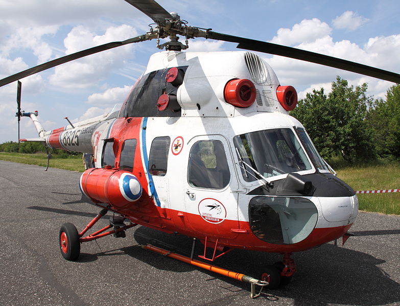 File:Mi-2 Ostatni Mohikanin.JPG