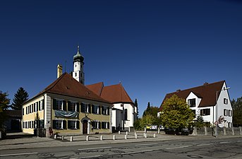Forsthaus, Kirche und Pfarrhaus