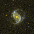 NGC 986 dans le domaine de l'ultraviolet par GALEX.