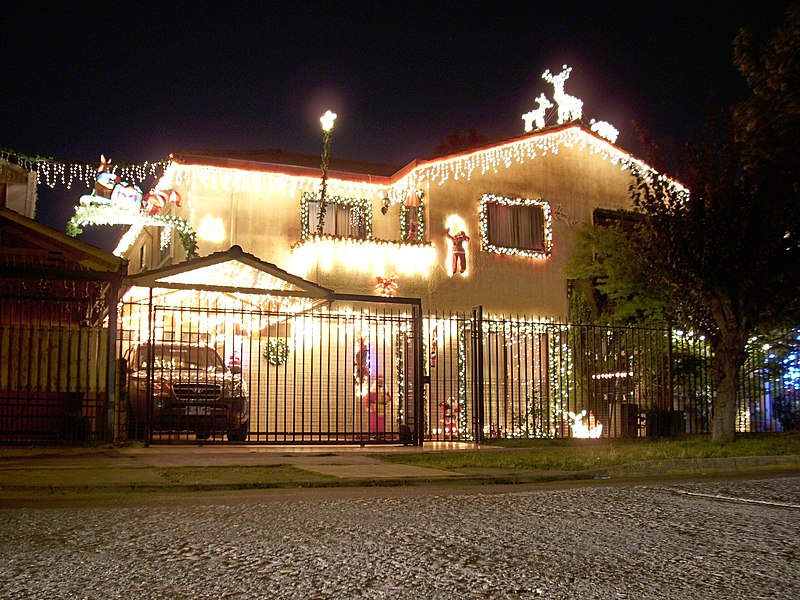 File:Navidad en Chile 2012.jpg