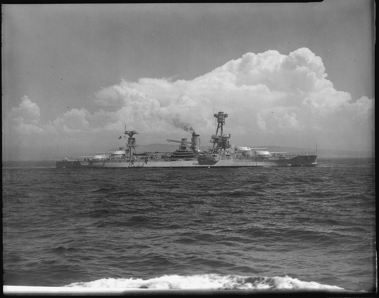 File:New York (BB34). Starboard side, underway, 08-1935 - NARA - 520779.tif