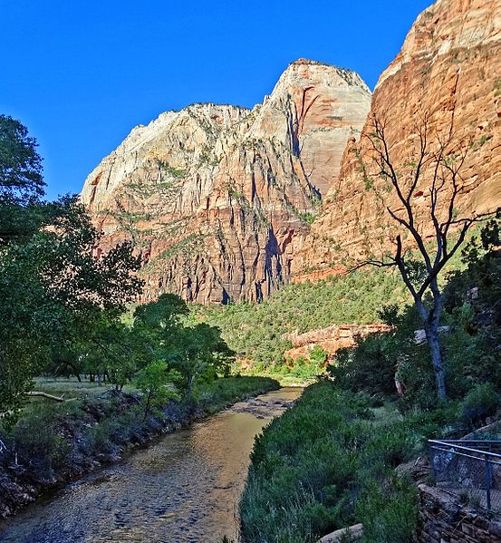 File:North Face of Angels Landing, Zion NP 5-14 (15169140456).jpg