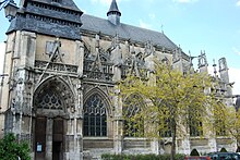 Notre-Dame-des-Arts, güney cephesi.JPG