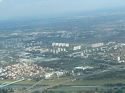 Novi Zagreb-zapad från luften år 2008. I bakgrunden syns Velika Gorica.